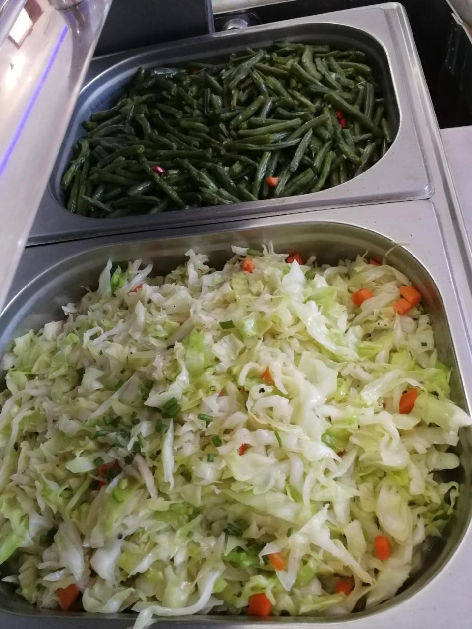 利文斯顿东方天鹅酒店 外观 照片